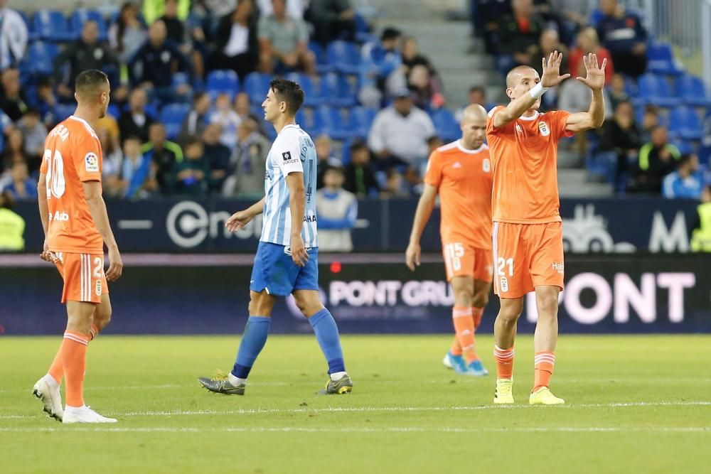 El partido entre el Málaga y el Oviedo, en imágenes