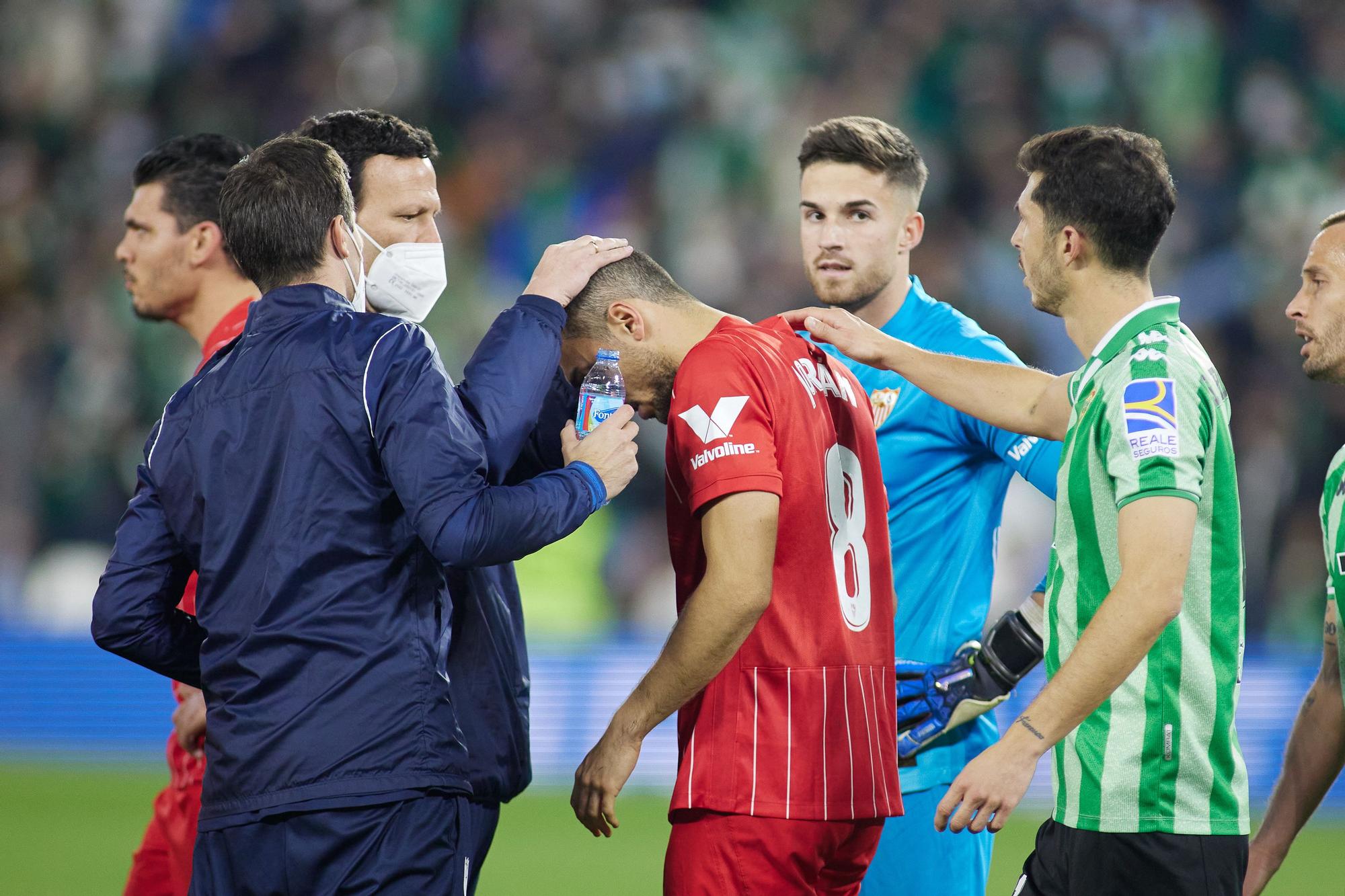 Jordán, siendo atendido tras el incidente.