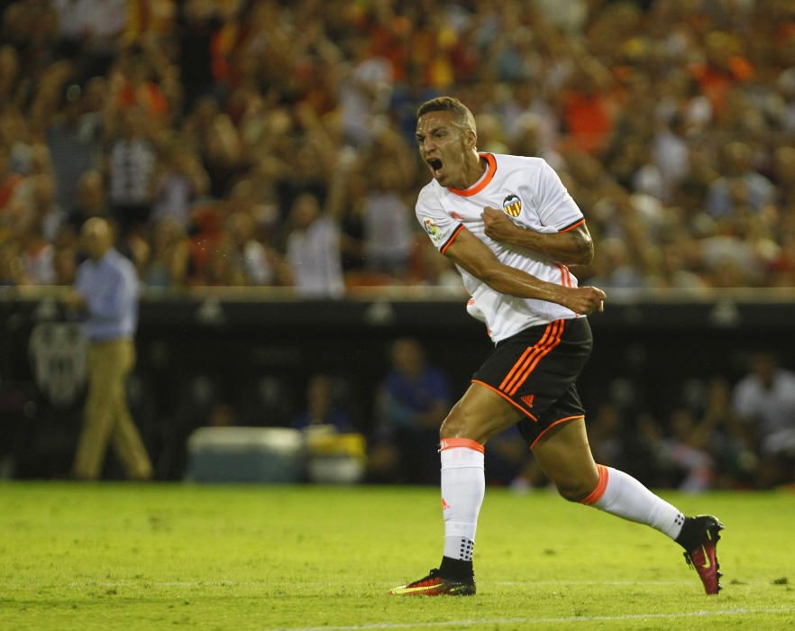 Las mejores imágenes del Valencia - Fiorentina (2-1) de pretemporada