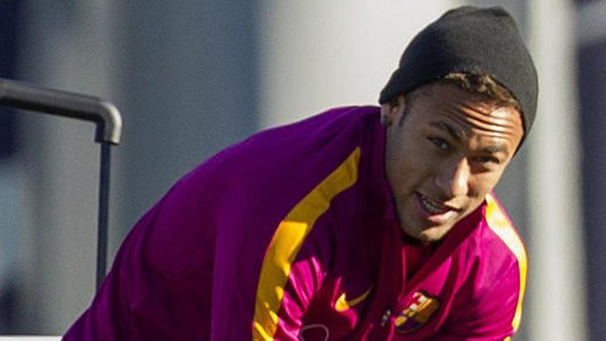 Neymar, en el entrenamiento del Barcelona de este viernes.