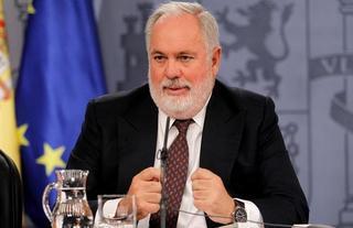 Arias Cañete llama a evitar el desperdicio en los alimentos