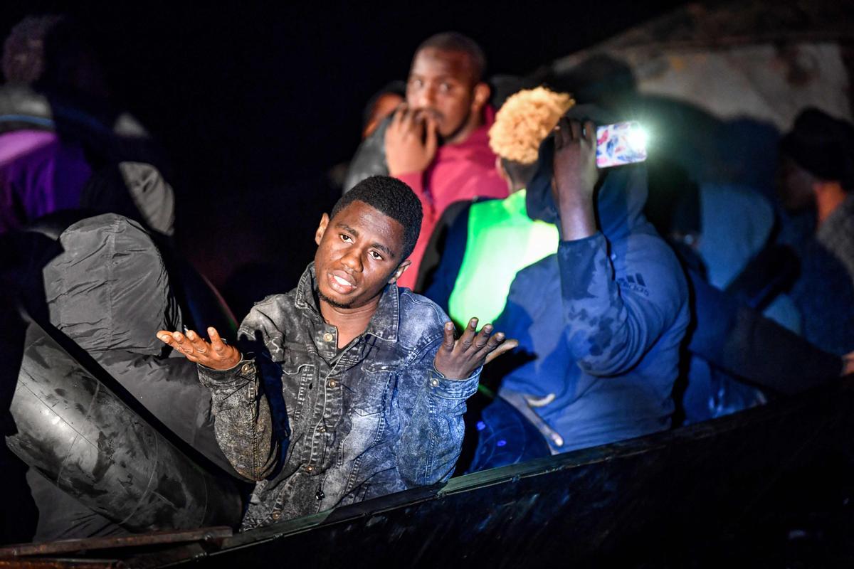 Rescate de migrantes subsaharianos frente a las costas de Sfax (Túnez)