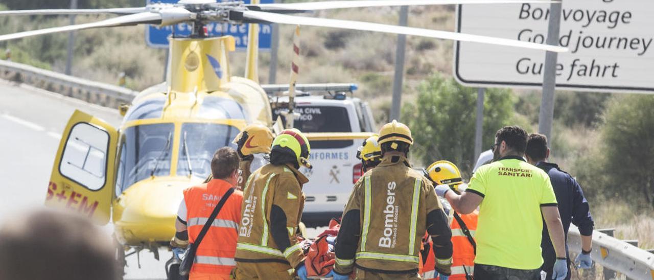 El helicóptero del SAMU en el accidente del domingo.