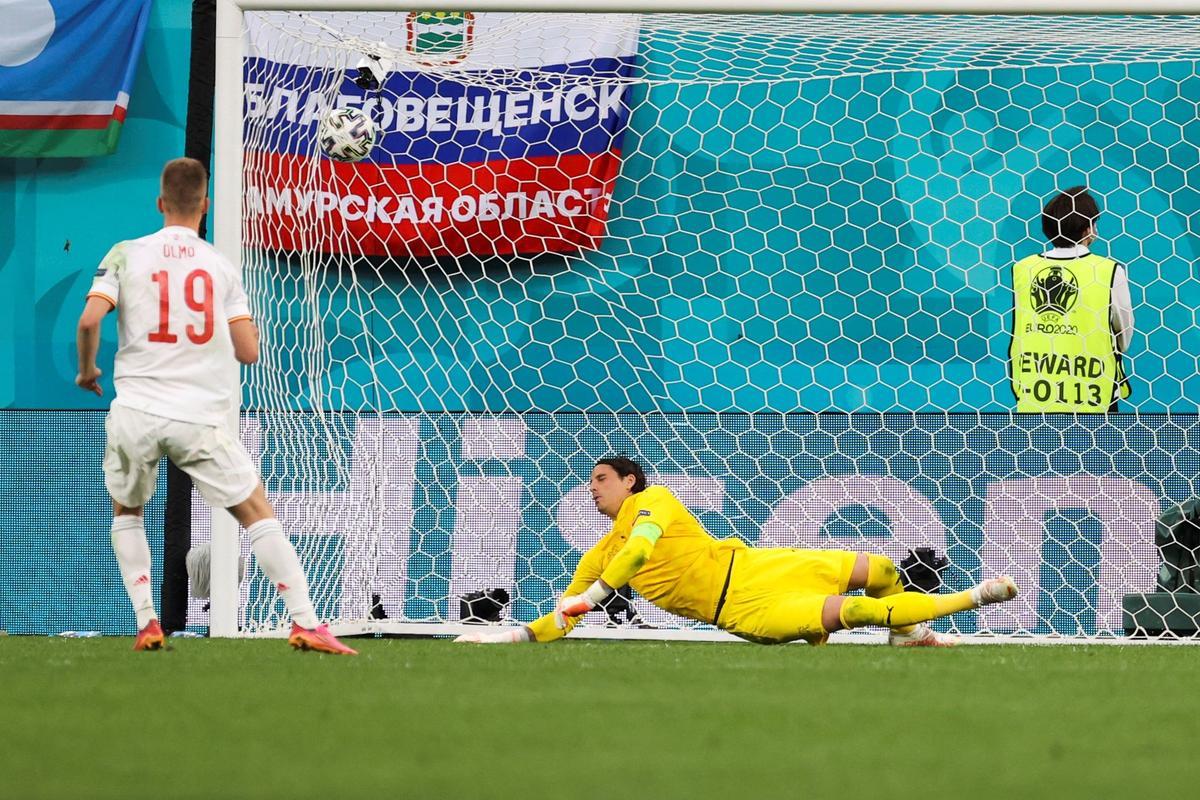 La tanda de penaltis del Suiza - España, en imágenes