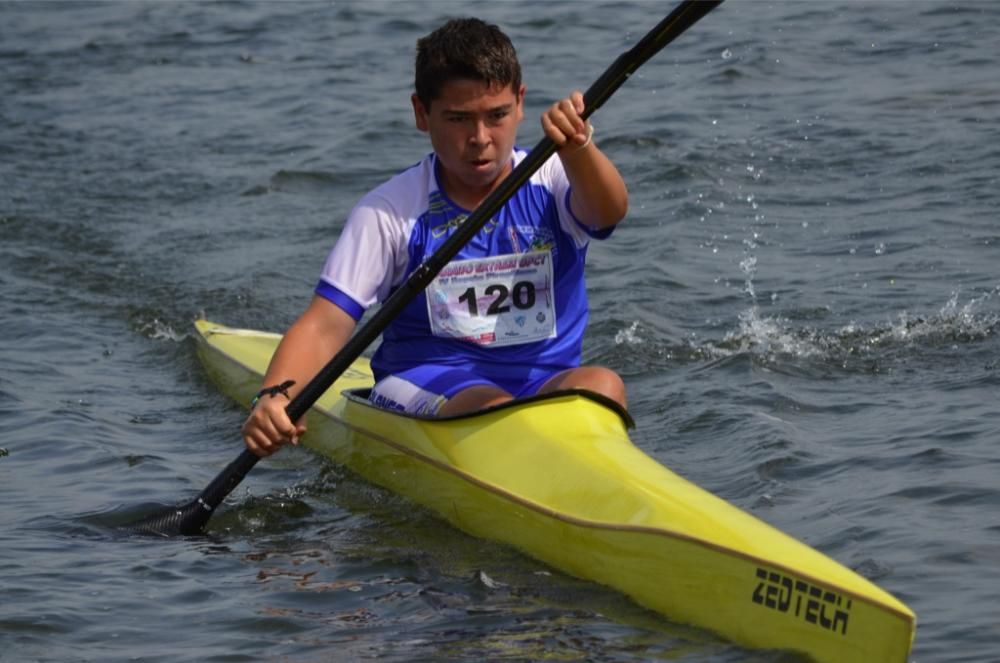 Liga Autonómica de Piragüismo en Playa Paraíso