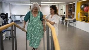 Sanitat i les autonomies actualitzen els protocols per prevenir les caigudes, que provoquen 12 morts al dia