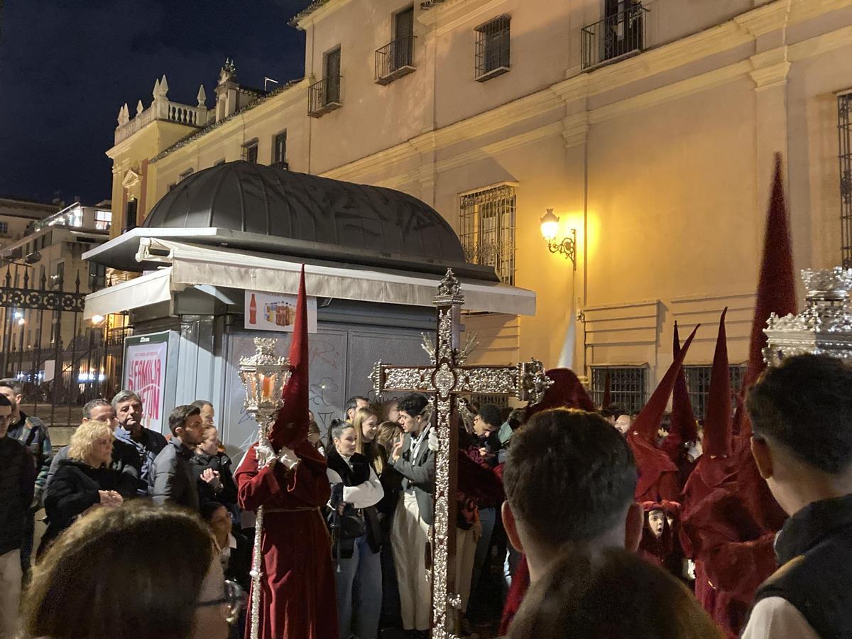 Estudiantes en calle Santa María