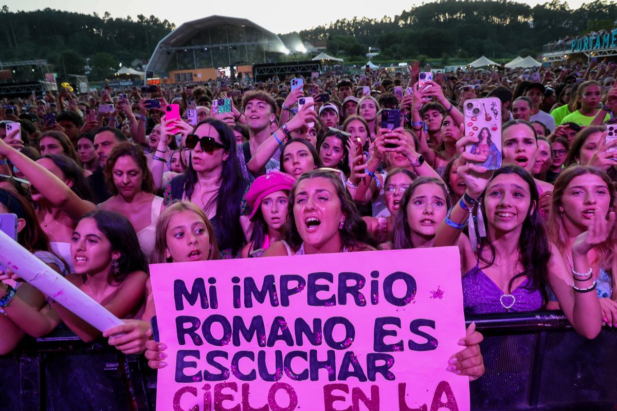 Iván Ferreiro, Emilia, Love of Lesbian, Molotow y Alcalá Norte en la segunda jornada del PortAmérica 2025