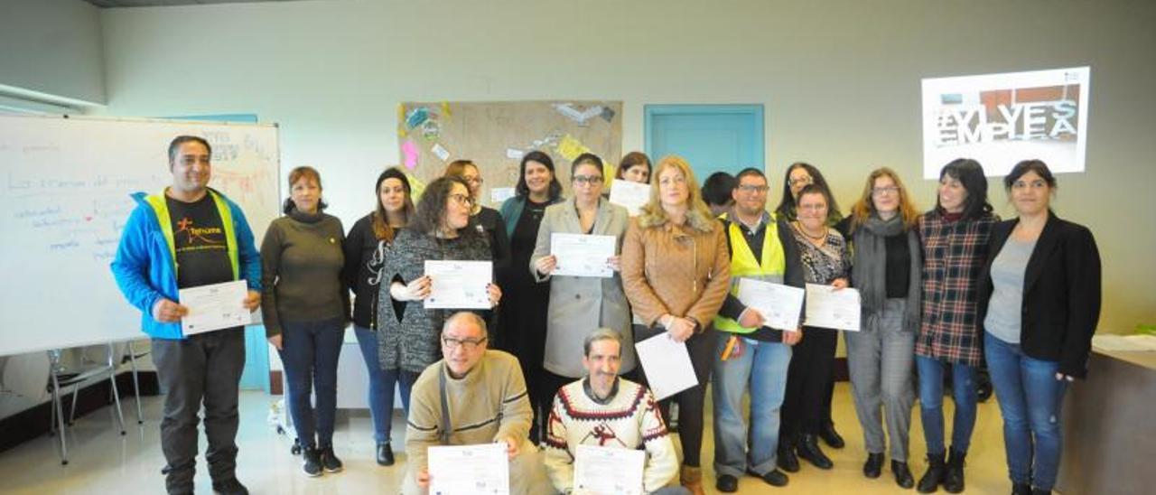 Entrega de diplomas de una edición pre-COVID del “Vives Emprega”.