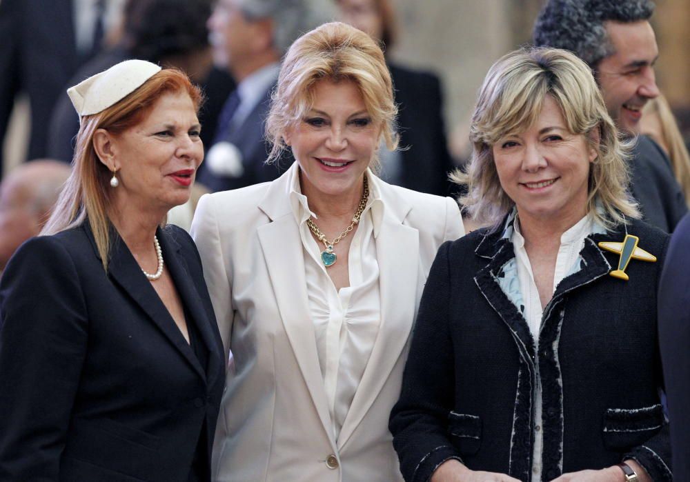 De izquierda a derecha Carmen Alborch , Tita Cervera y Pilar del Castillo durante el acto de entrega de las Medallas de Oro al Mérito en las Bellas Artes 2010