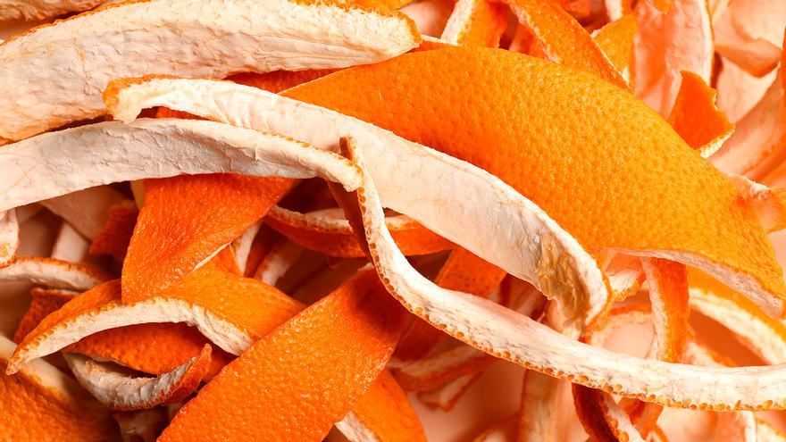 Cáscara de Naranja en la estufa: la razón por la que todo el mundo las echa y las deja como nuevas