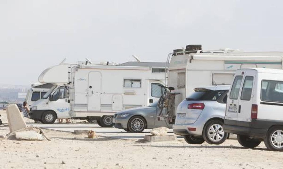 Las caravanas pasan de prohibiciones