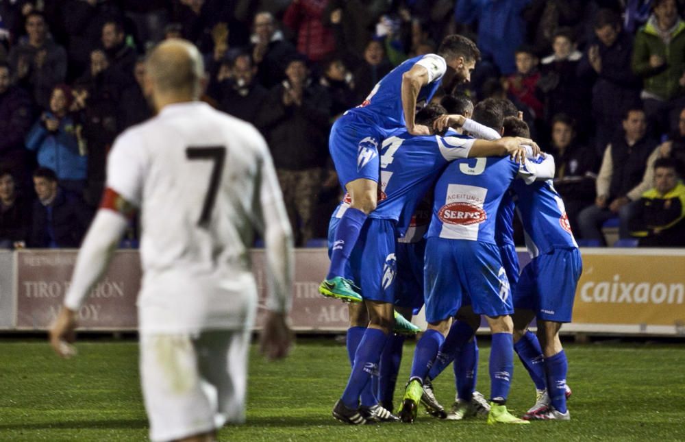 Alcoyano 3 - 0 Hércules