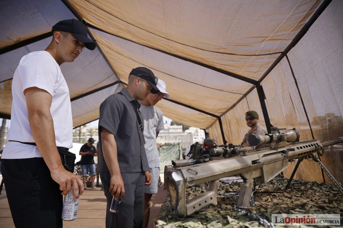 Las mejores imágenes del Día de las Fuerzas Armadas en Cartagena