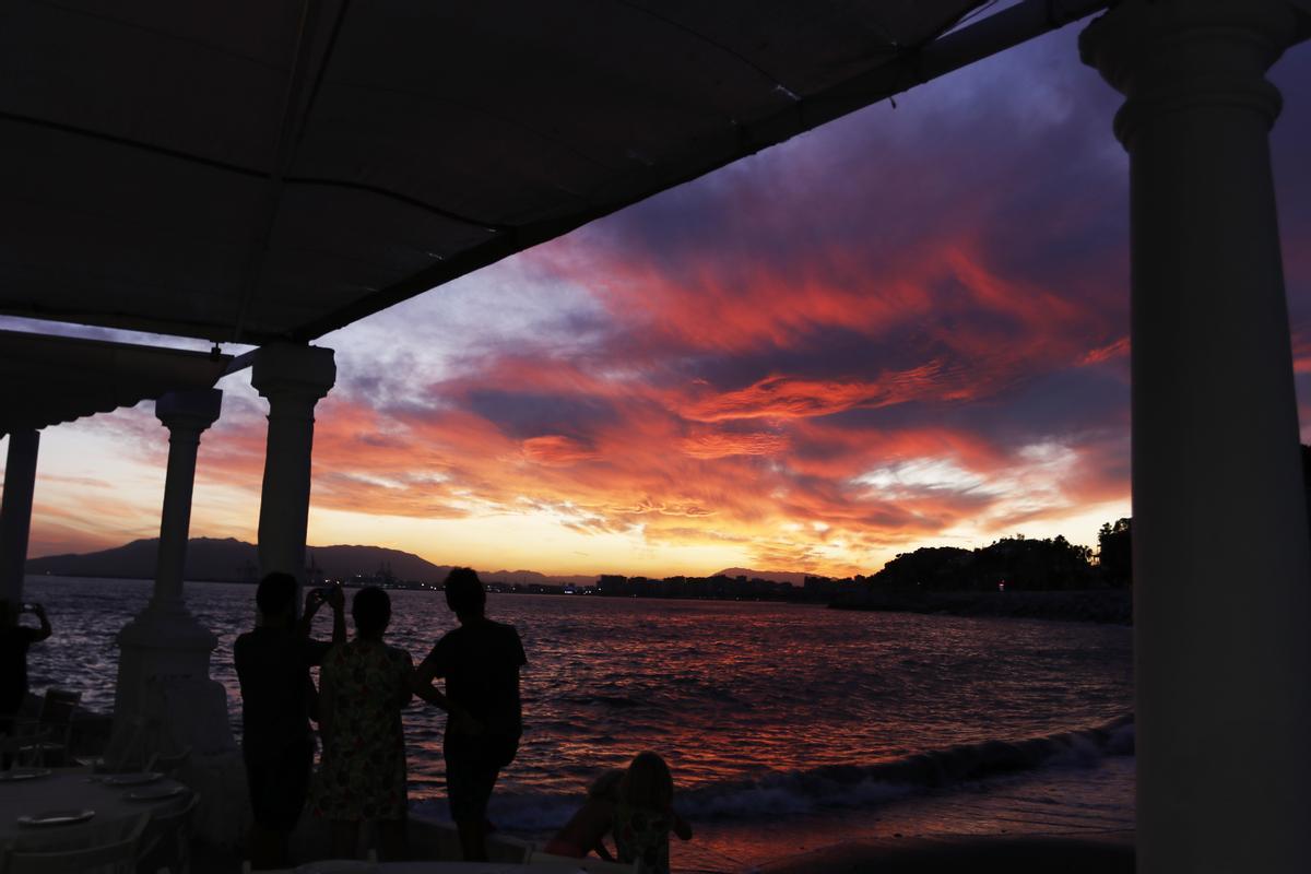 Puesta de sol en Málaga.