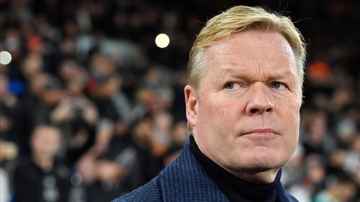 marcosl45962985 netherlands  coach ronald koeman stands for the national ant181119213143