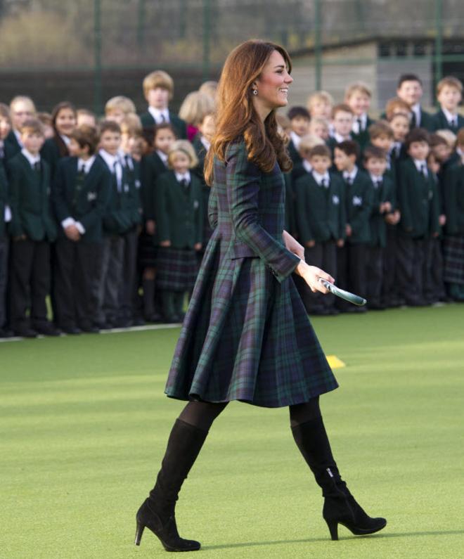 Kate Middleton con abrigo con estampado tartán