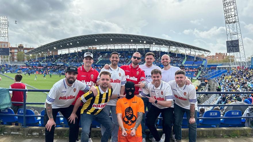 La intrahistoria de la conga viral de 10 zaragocistas en el Getafe - Las Palmas: &quot;Nos volvimos locos&quot;