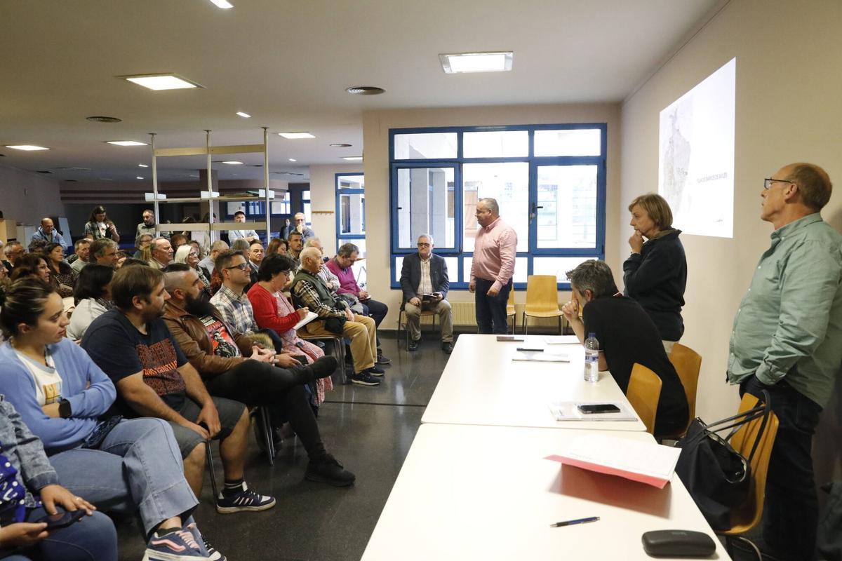 Presentación plan de barrios en Los Canapés.