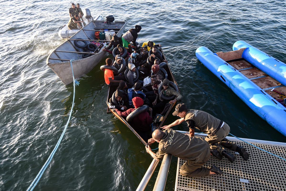 Rescate de migrantes subsaharianos frente a las costas de Sfax (Túnez)