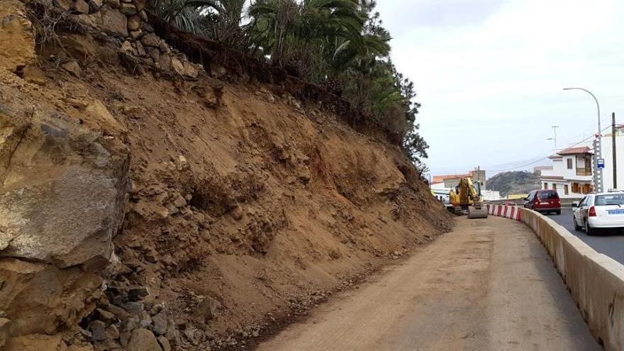 El desmonte de la carretera TF-333 en Los Realejos