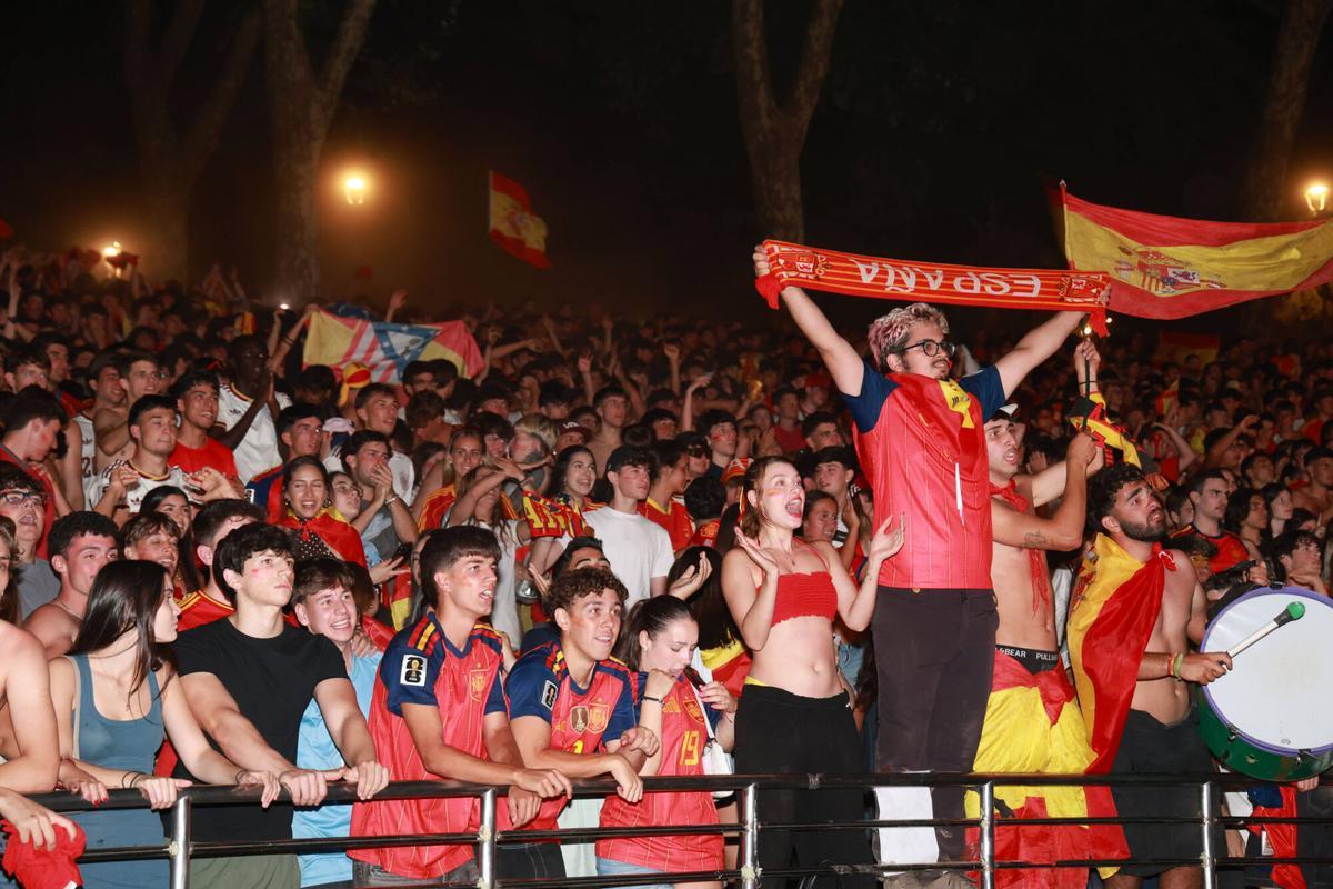 Afición de España en Castrelos durante la final del mundial en el Auditorio de Castrelos