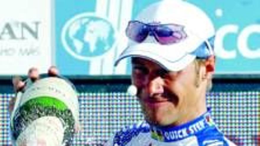 Boonen gana al esprint y Contador se repone