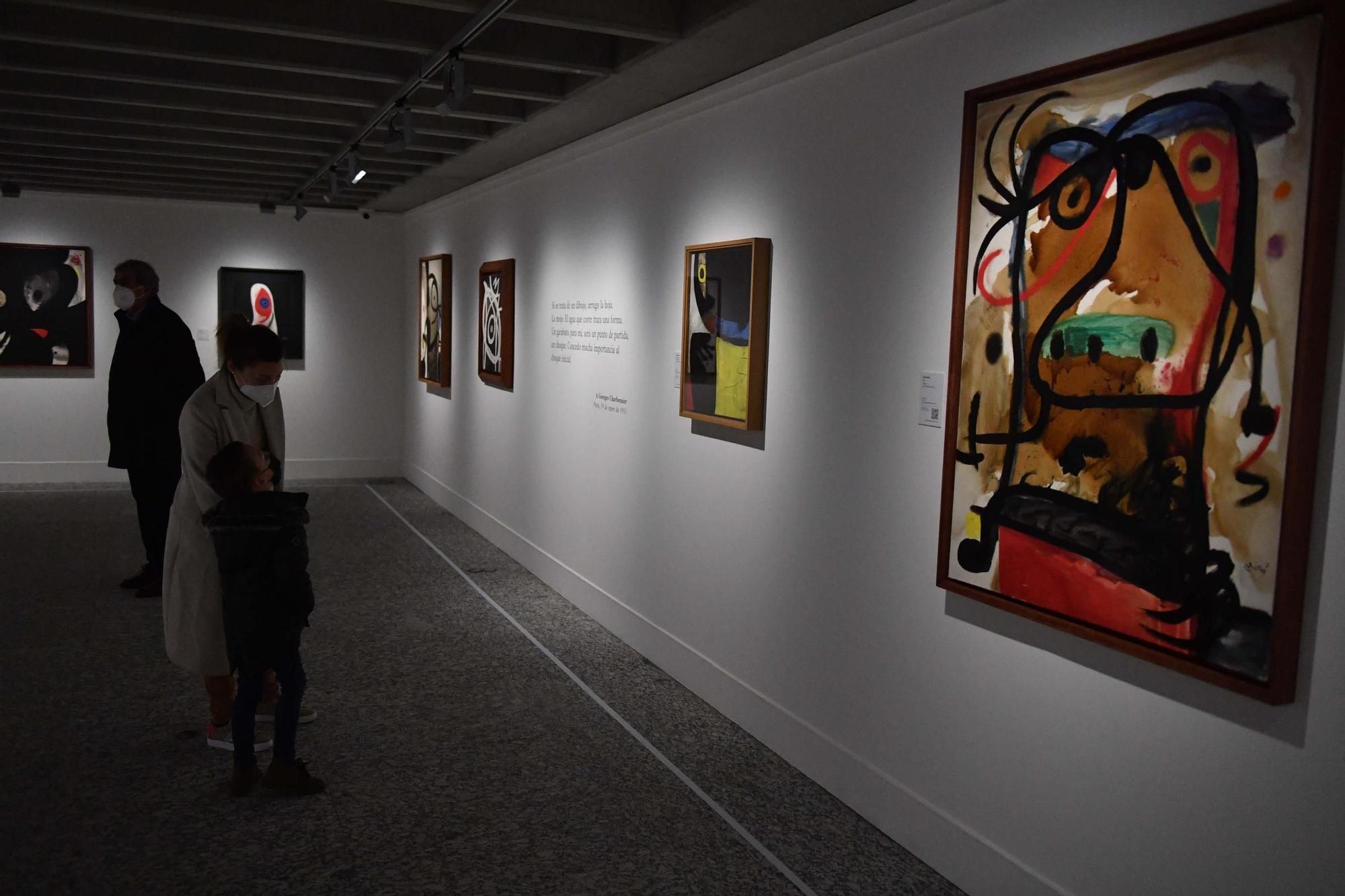 La Fundación Barrié inaugura su exposición de Miró