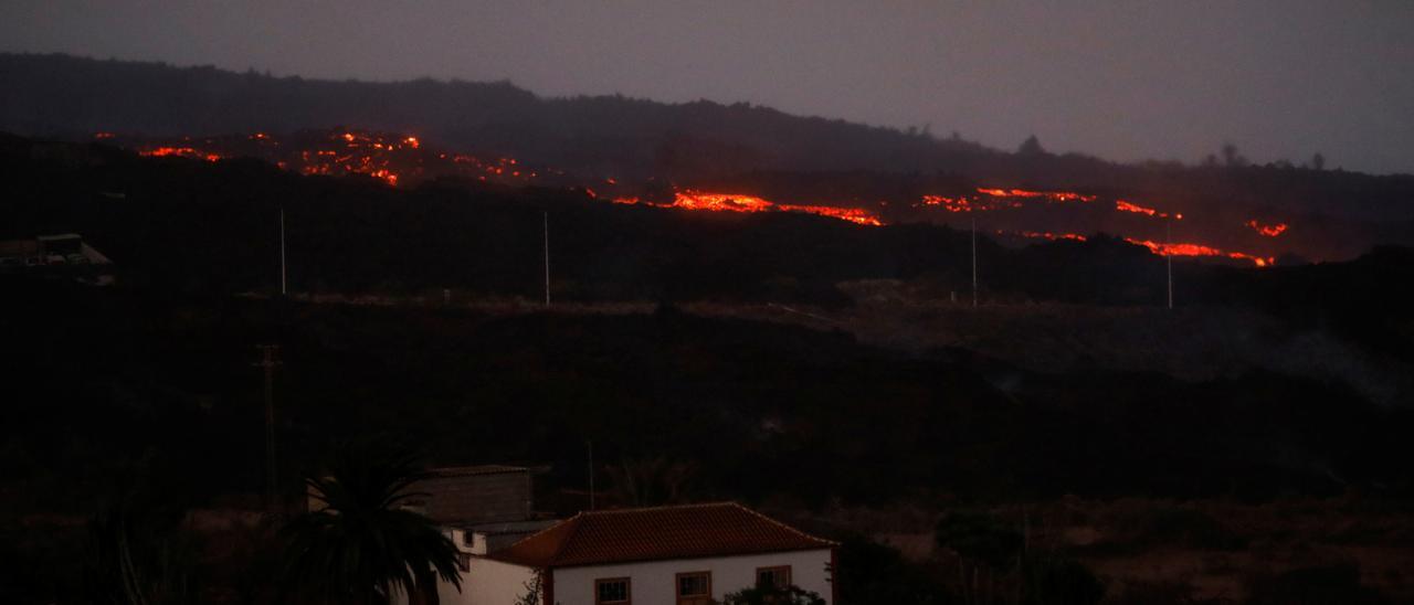 La erupción del volcán de La Palma cumple un mes