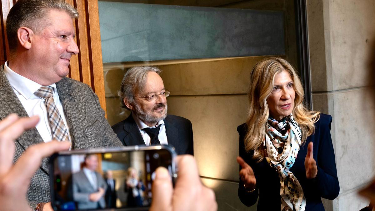 La vicepresidenta de Aragón, Mar Vaquero, este viernes con Jorge Serrano (ATA) y Álvaro Bajén (UPTA).