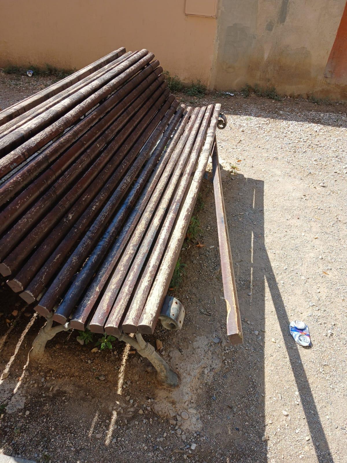 Queixes veïnals entorn de la Casa Caritat de Manresa per brutícia i incivisme Queixes veïnals entorn de la Casa Caritat de Manresa per brutícia i incivisme