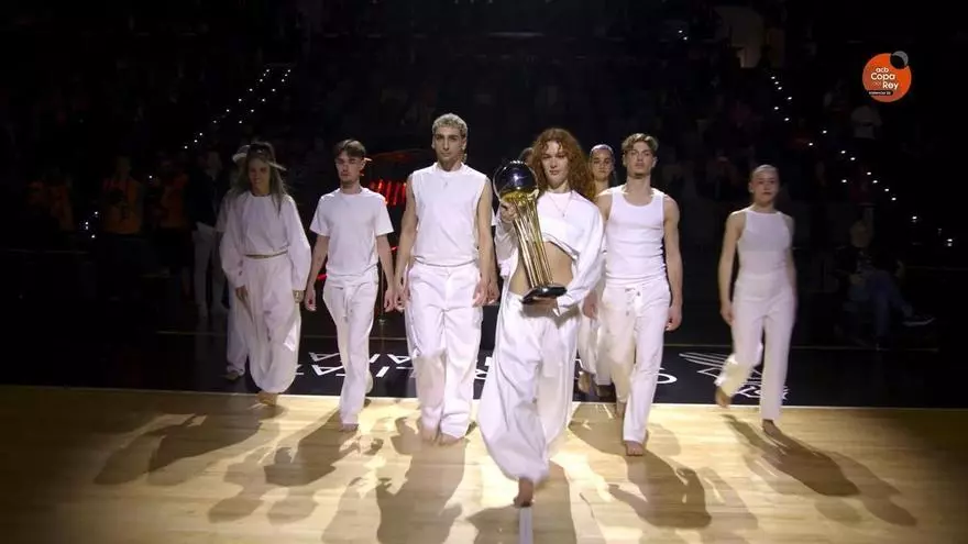 El espectacular show inicial de la Copa del Rey de Valencia 2026 realizado por Little Spain