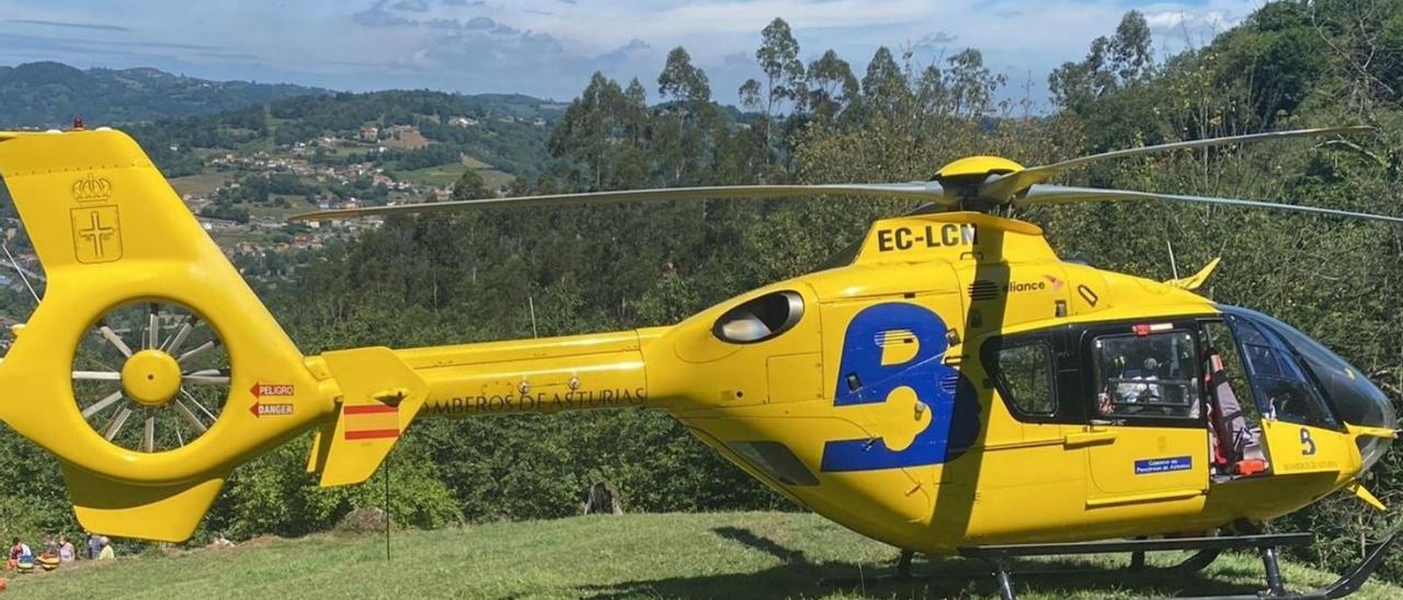 Helicóptero del Servicio de Emergencias del Principado de Asturias.