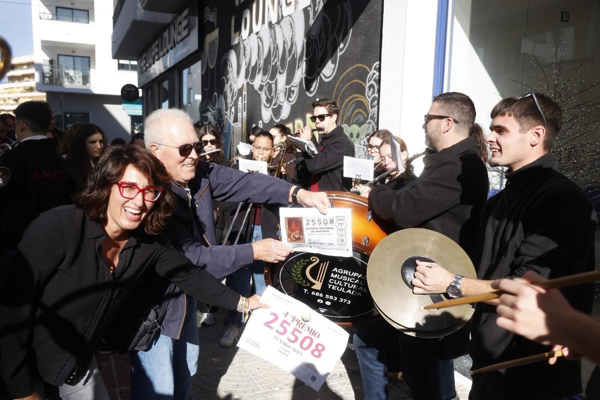 La Agrupació Musical Cultural de Teulada celebra su cuarto premio en esta lotería de Navidad