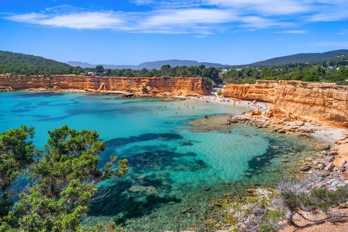 Aguas cristalinas de las playas de Ibiza