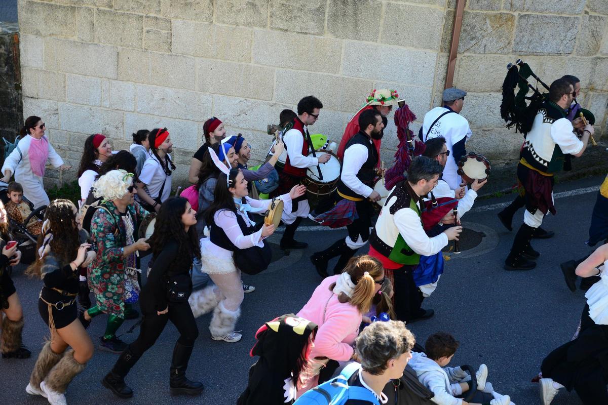 A primeira xornada do tradicional Entroido do Hío en imaxes (I) A primeira xornada do tradicional Entroido do Hío en imaxes (I)