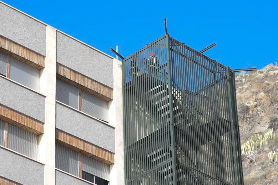 Desalojo en el centro de salud La Casa del mar.