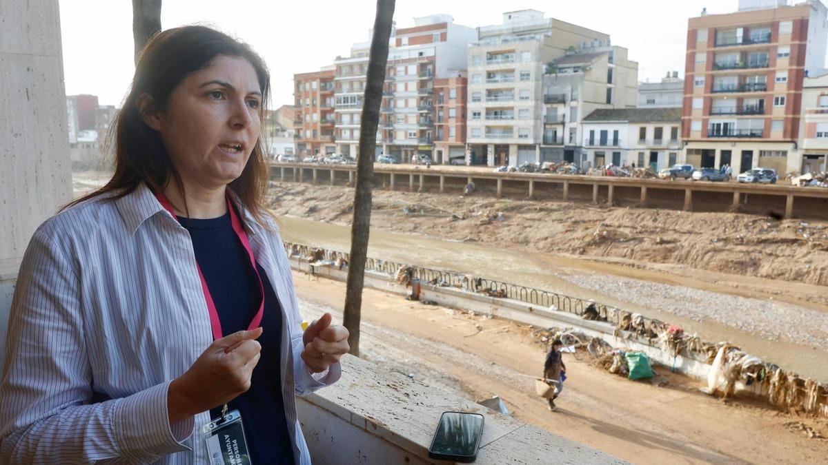 DANA VALENCIA: La alcaldesa de Paiporta reclama más maquinaria porque ...