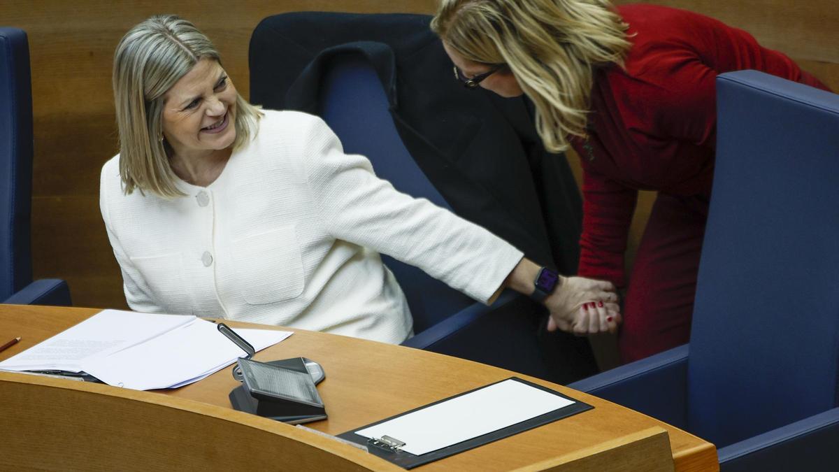 La consellera de Educación y Cultura, este viernes en Les Corts.