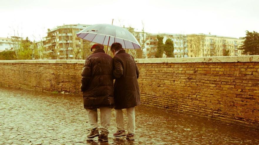 Anuncien una tarda de pluja amb ruixats intensos a les comarques gironines