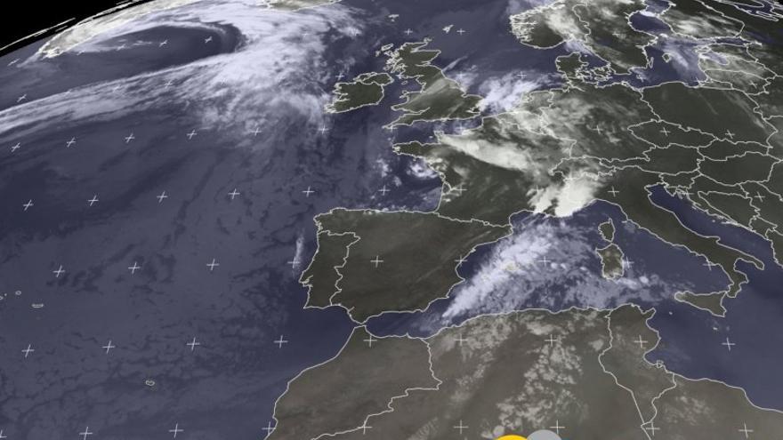 Imagen de la nubosidad acumulada sobre Ibiza y Formentera.