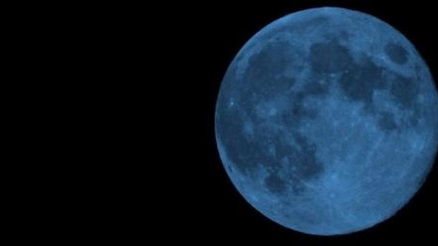 ¿Por qué la luna se vuelve este viernes azul?