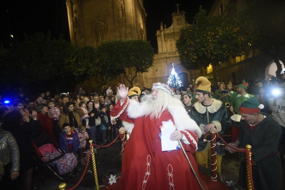 Así ha llegado Papa Noel a Murcia