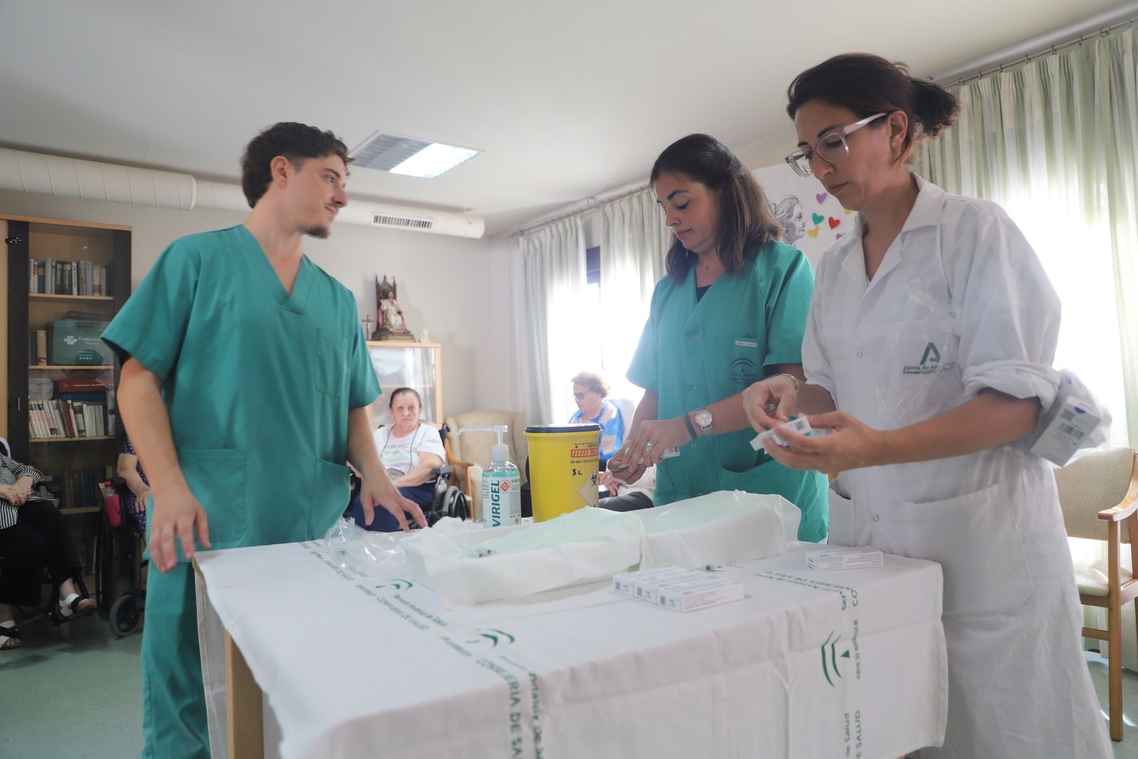 Inicio de la campaña de vacunación contra la gripe en las residencias de mayores