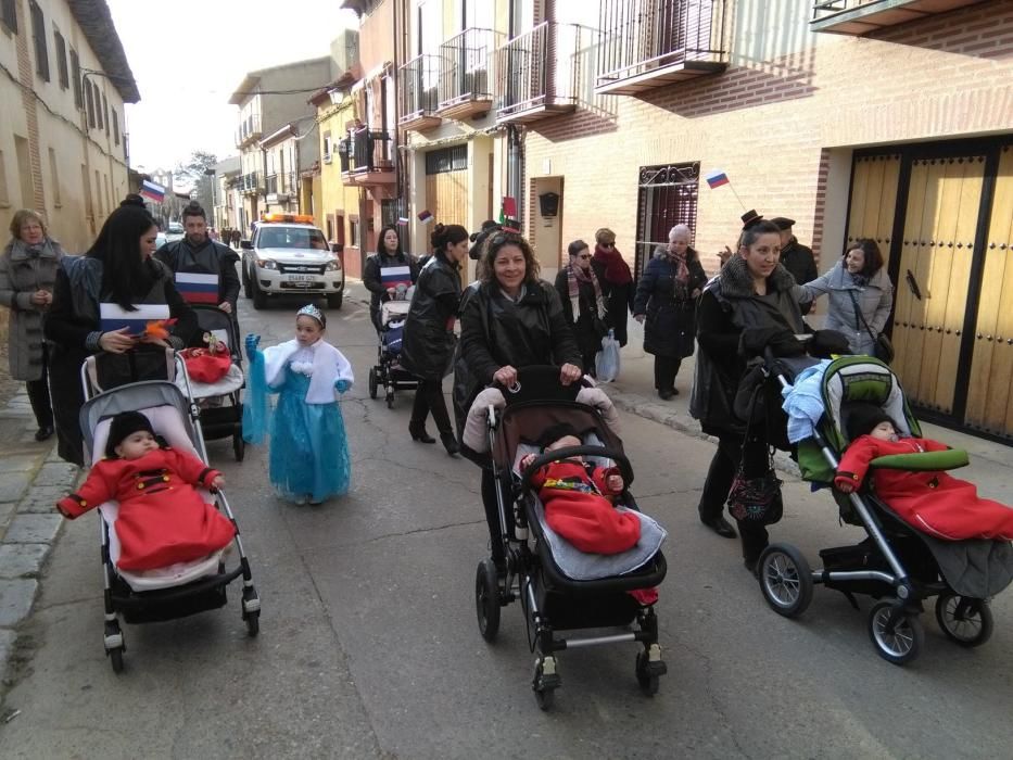 Carnaval en Toro: Desfile de chupetines