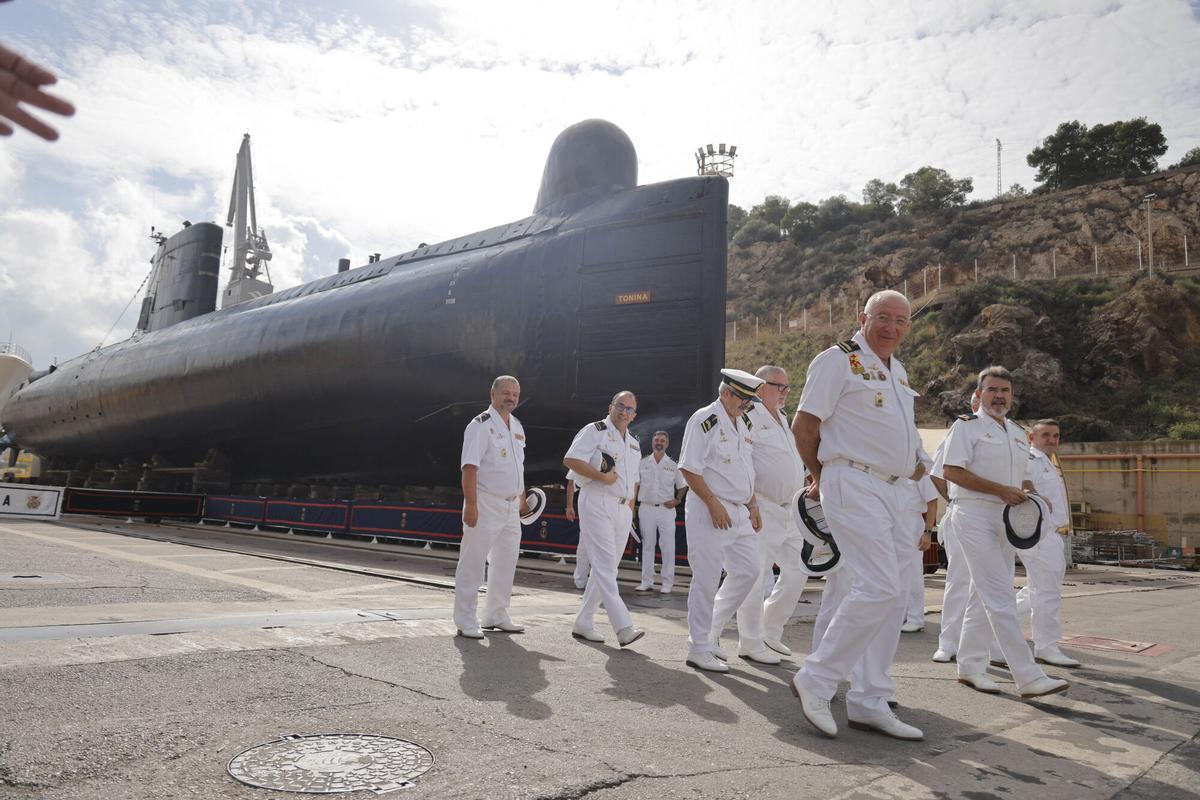 El submarino Tonina el día que fue entregado por la Armada al Ayuntamiento de Cartagena