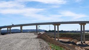 Puente ferroviario en el Corredor Cantábrico-Mediterráneo