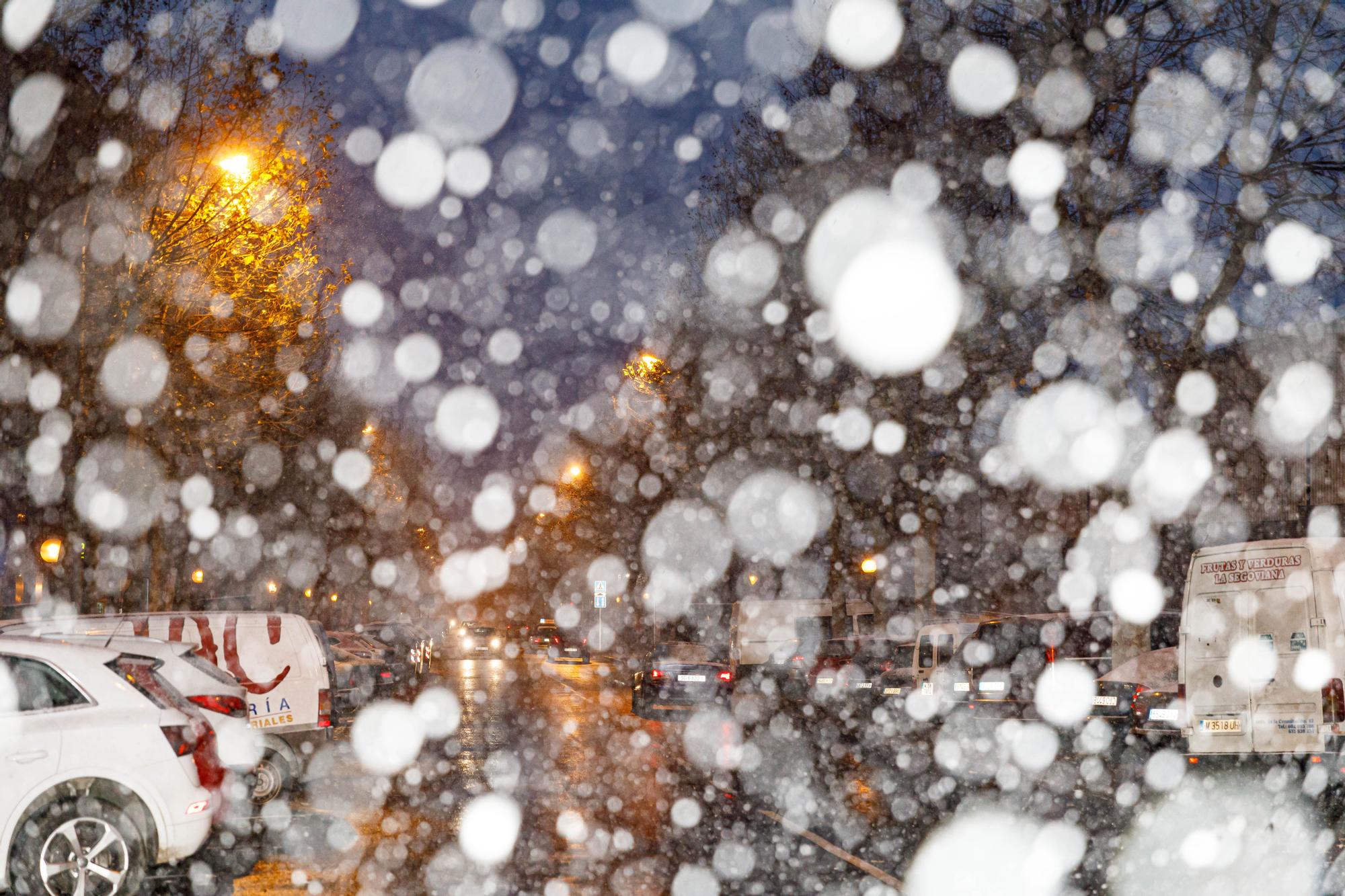 La primera nevada de la temporada en Castilla y León, en imágenes