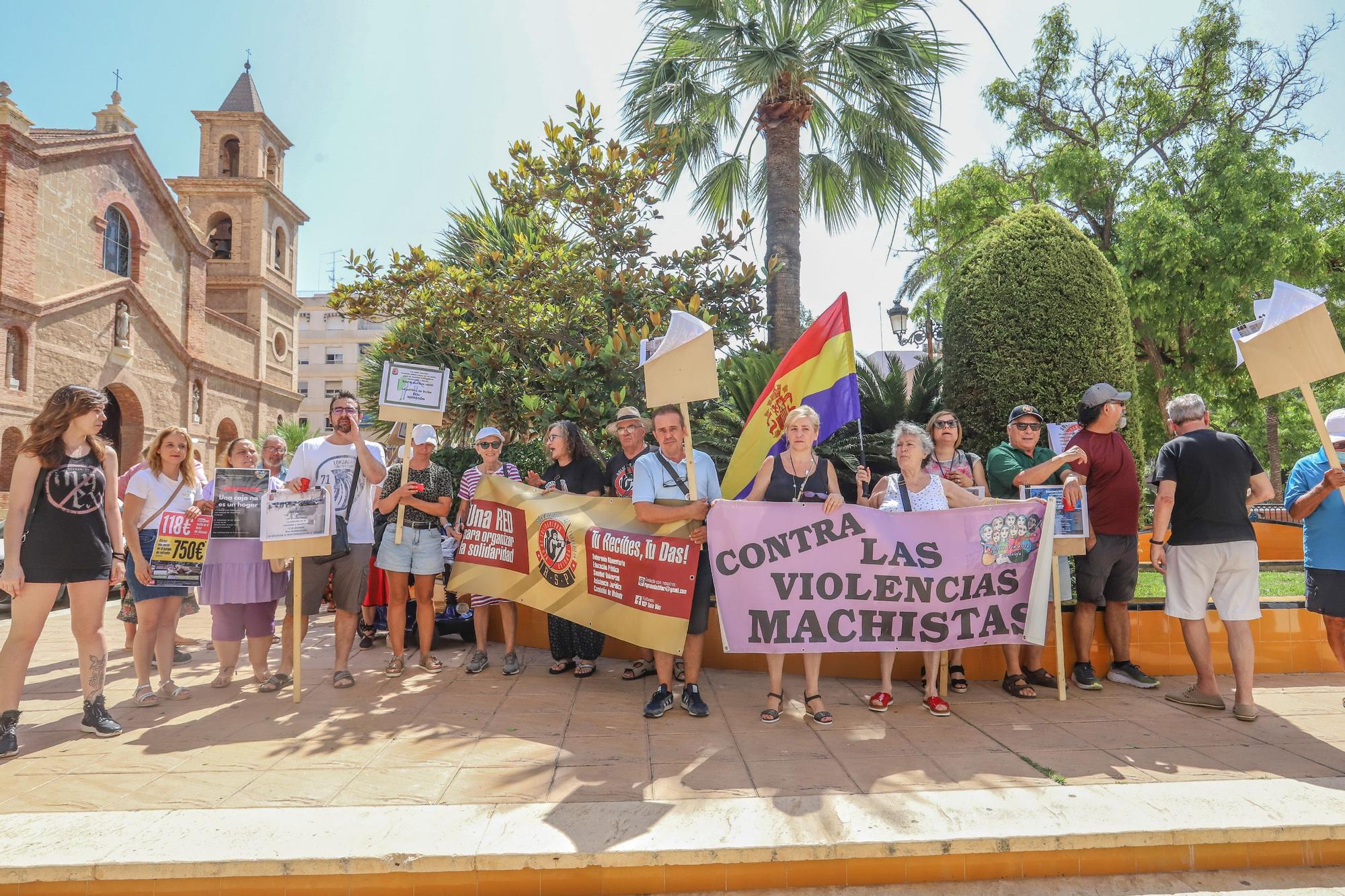 Protesta contra la ordenanza de convivencia en Torrevieja