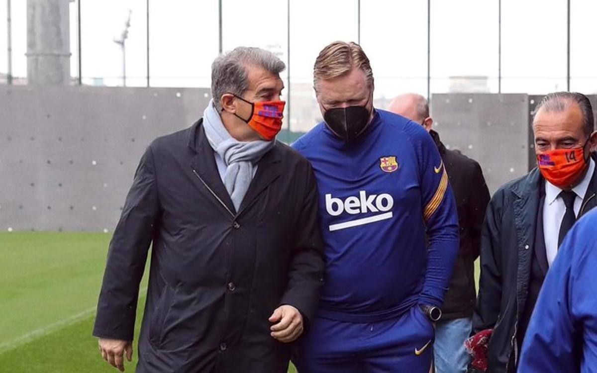Laporta visita Koeman i la plantilla Laporta visita Koeman i la plantilla